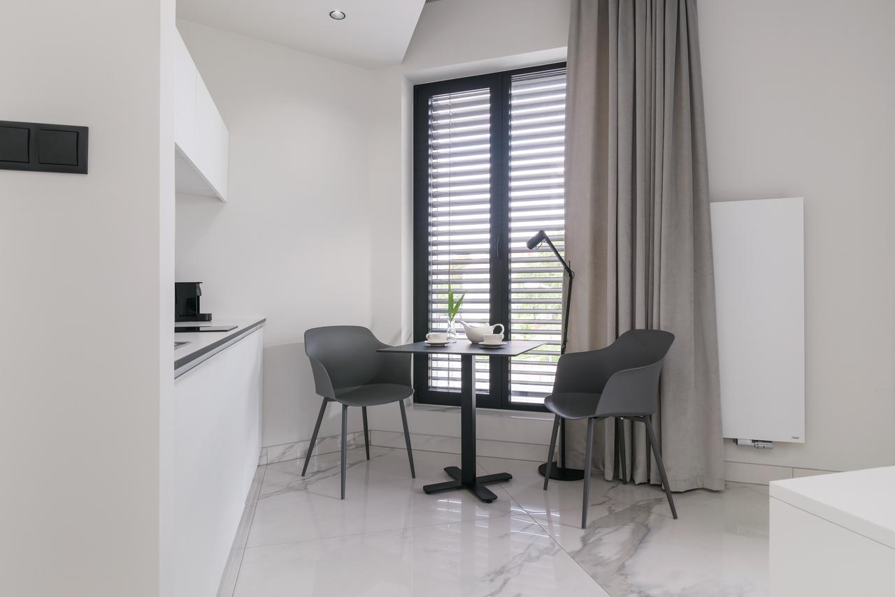 Centro Design Apartments - Polwiejska Poznan Bagian luar foto