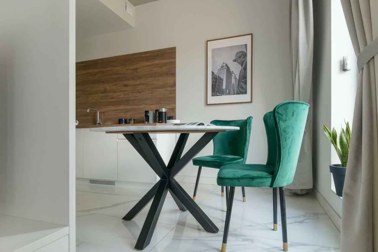 Centro Design Apartments - Polwiejska Poznan Bagian luar foto
